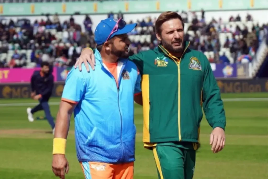 WCL Announces Fans Historic Stays with Yuvraj, AB de Villiers, Afridi 2 Suresh Raina with Shahid Afridi